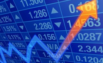 Russian Stocks Fall Midweek as Analysts Predict Long-term Gains