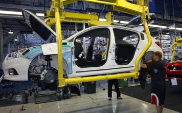 Russia’s Car Industry Given $1bn in Government Help Last Year