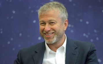 Abramovich Sues Journalist and Publisher behind ‘Putin’s People’ Book over Claim Putin Ordered Him to Buy Chelsea