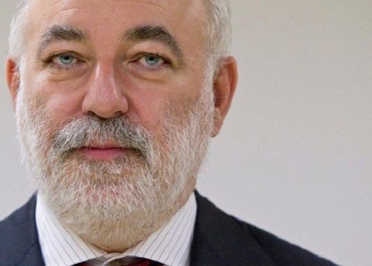 Viktor Vekselberg Reduces Stake in Swiss Companies