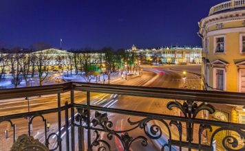 QR Code System in Petersburg Could Cause a Big Decrease in Attendance of Restaurants and Shops