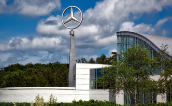 Mercedes to Open First Plant in Russia, a $280mn Investment